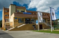 Zielona_Gora_Wojewodzki_Osrodek_Sportu_i_Rekreacji (Niestandardowy).jpg Zielona_Gora_Wojewodzki_Osrodek_Sportu_i_Rekreacji (Niestandardowy).jpg